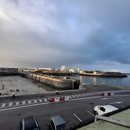 6 Pers Vue Sur Le Port De *